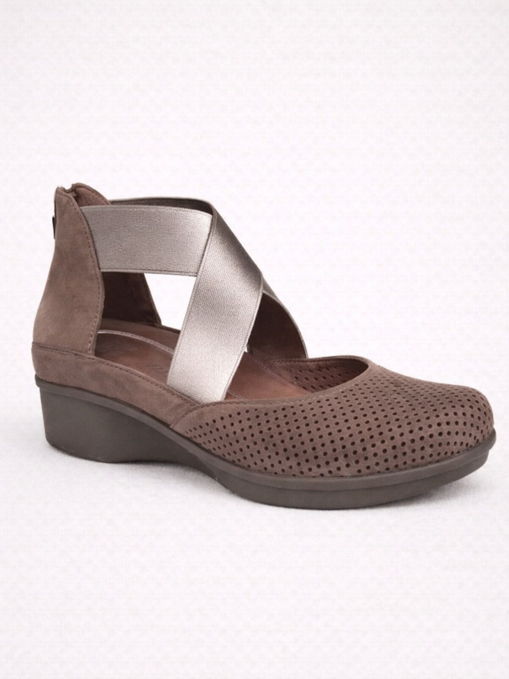 DANSKO LAURA CROSS STRAP NUBUCK TAUPE LEATHER MARY JANES SIZE 8.5